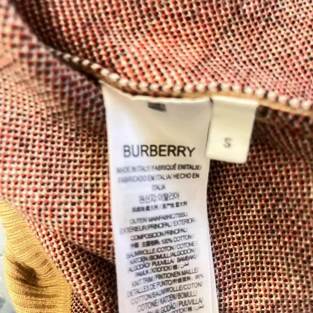 New authentic Burberry Beige Check Knit Cardigan with Subtle Black Detail. 🇮🇹 - Picture 5 of 8